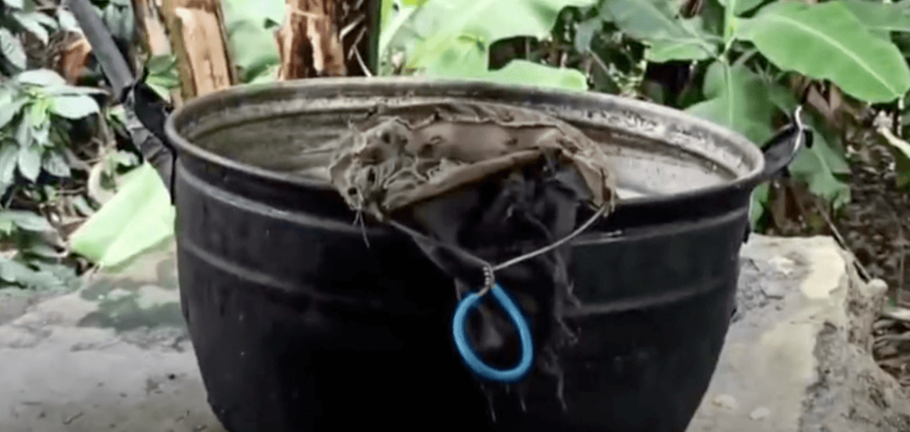 Por un descuido de la madre, el menor de edad s se acercó a la olla de la sopa que preparaba para recaudar dinero.