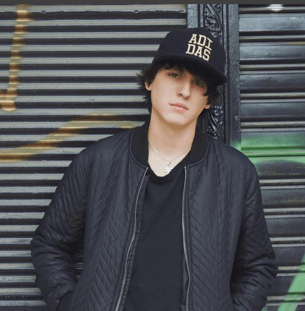 Fue el primer chico que logró entrar a la banda ganadora, ahora conocida como CNCO.