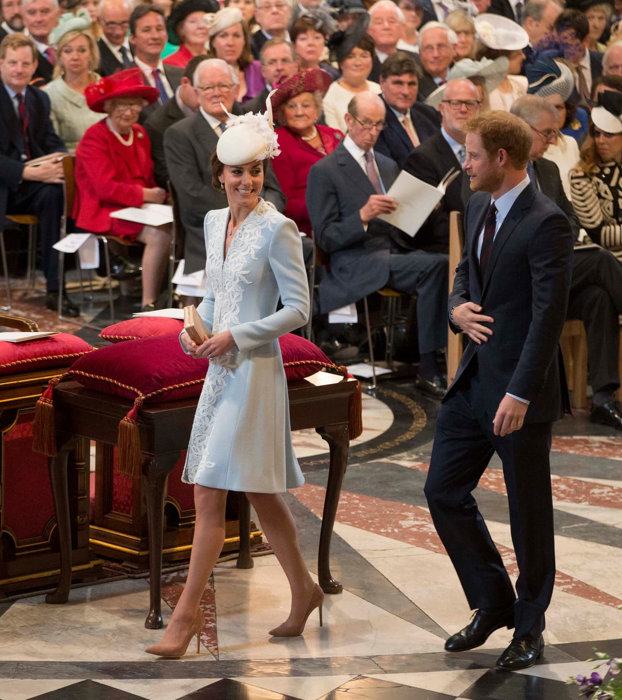 La familia se reunió en la misa en la Catedral de San Pablo en Londres.