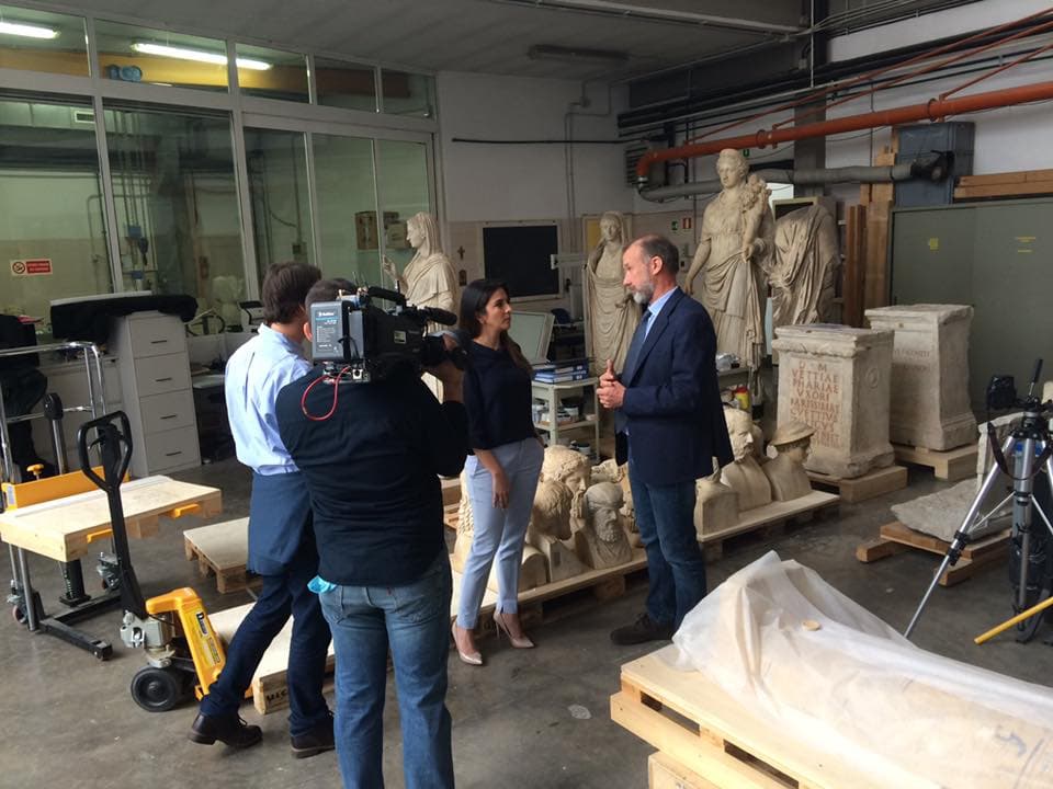 Las obras de arte son restauradas con productos orgánicos, conservando su belleza.