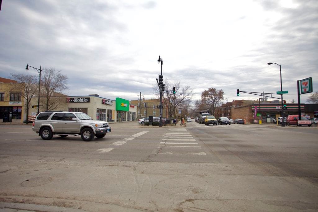 Tienda de celulares T-Mobile que fueron robadas el viernes 22 de noviembre.