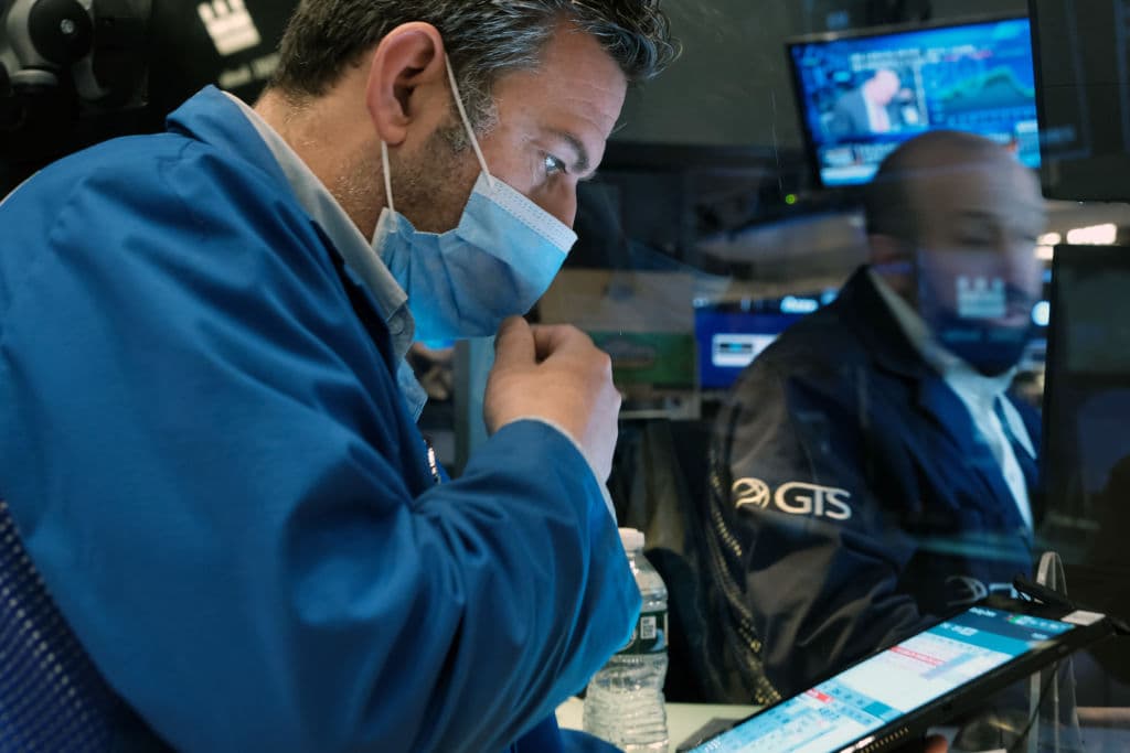 Las principales bolsas del mundo han reaccionado con pesimismo ante la posibilidad de que se produzca una invasión de Rusia a Ucrania y ello genere una respuesta de mayores consecuencias.