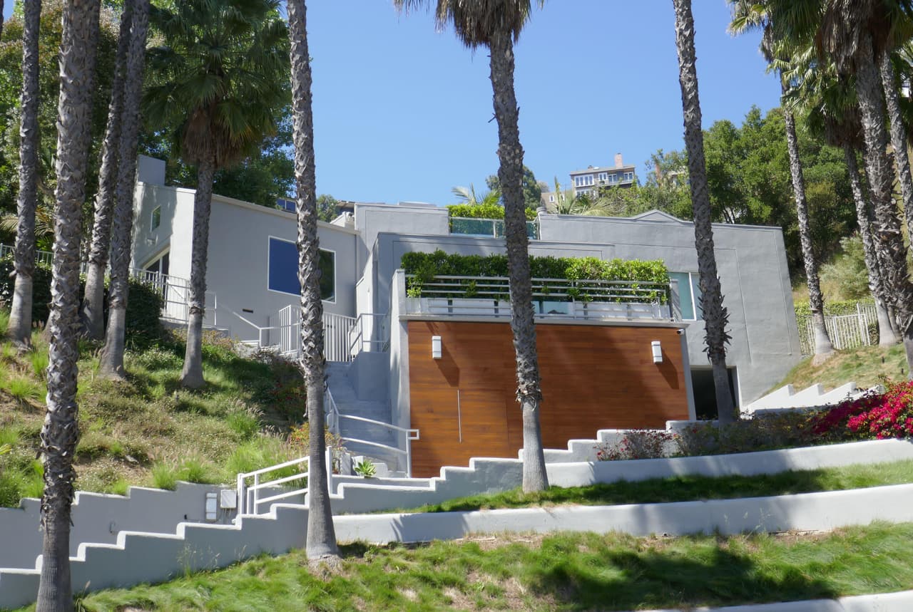 La nueva fachada de la ex mansión de Britney Spears y Brittany Murphy