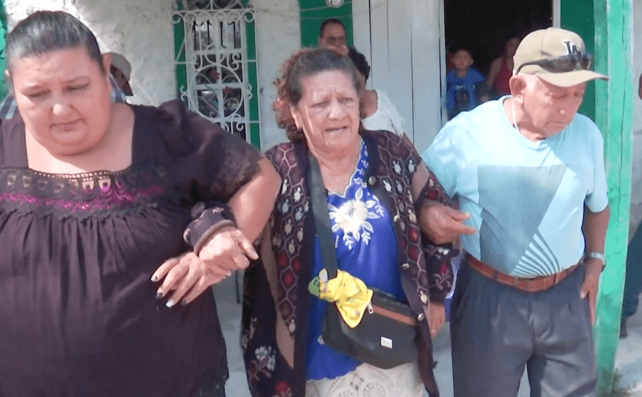 Julia Aracely relató a su esposo cómo vivió los últimos segundos
<b>del accidente antes de quedar inconsciente dentro del agua.</b>