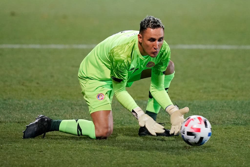 Mexico derrota a Costa Rica durante partido amistoso internacional. Con sede en Austria, el Tri con un remate de cabeza de Hirving 'Chucky' Lozano, logra imponerse por la mínima y se lleva la victoria. Es así cómo la selección dirigida por Gerardo Martino, finaliza sus partidos de práctica por Europa.