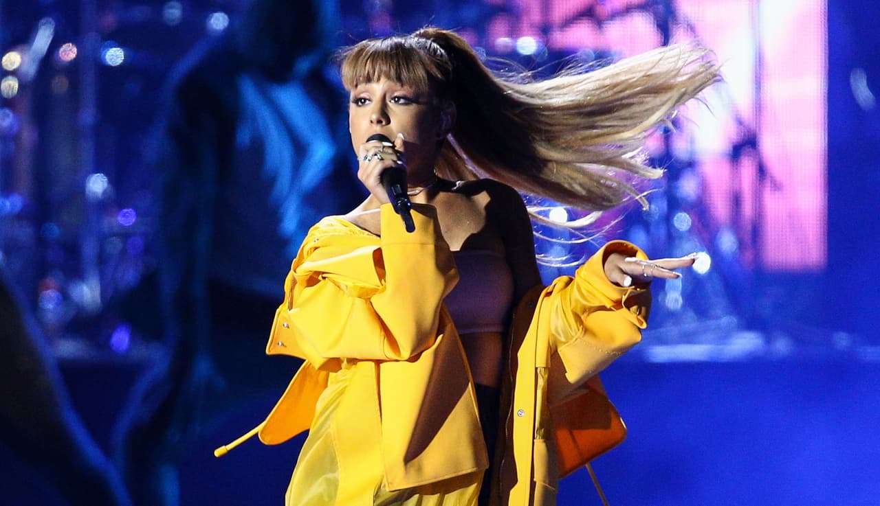 "Destrozada, lo siento desde el fondo de mi corazón": el mensaje de Ariana Grande tras la explosión en el Manchester Arena