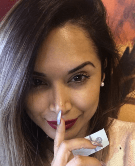 Por ahora, Mayra está totalmente dedicada a sus redes, al blog, a su línea de cosméticos y también a dictar cursos de maquillaje.