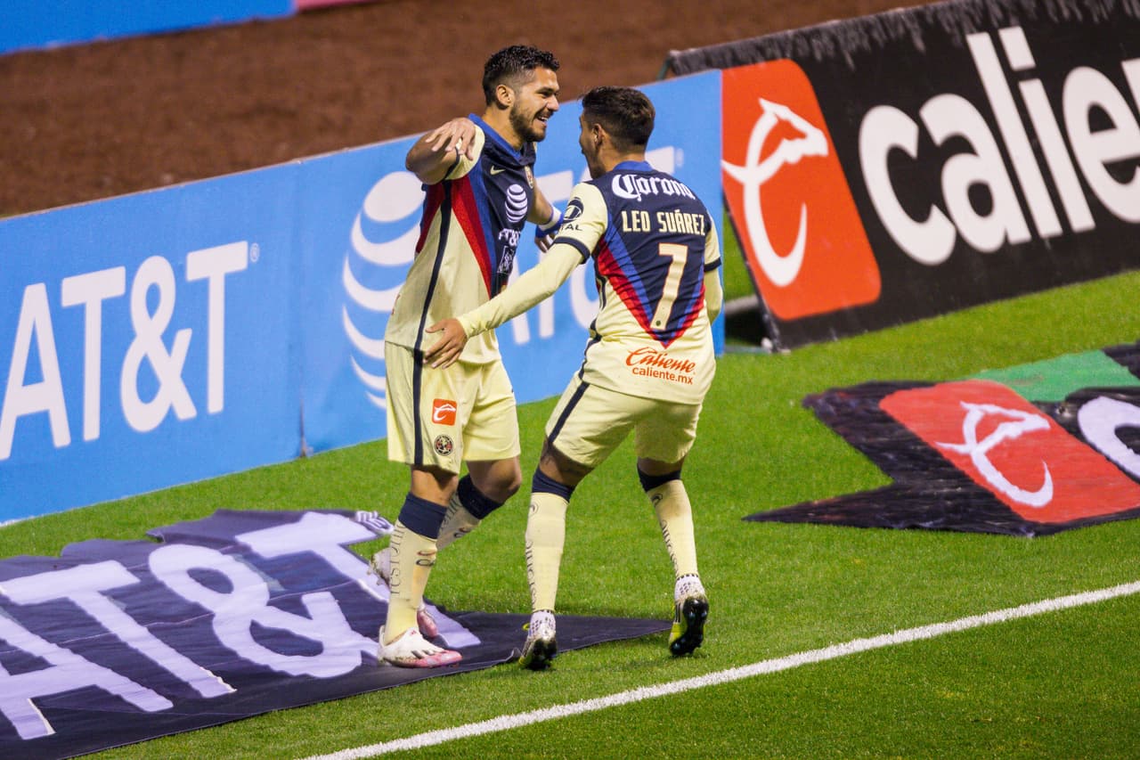 Tras un penal de Emanuel Aguilera y un cabezazo de Henry Martin, el América empata el partido.
