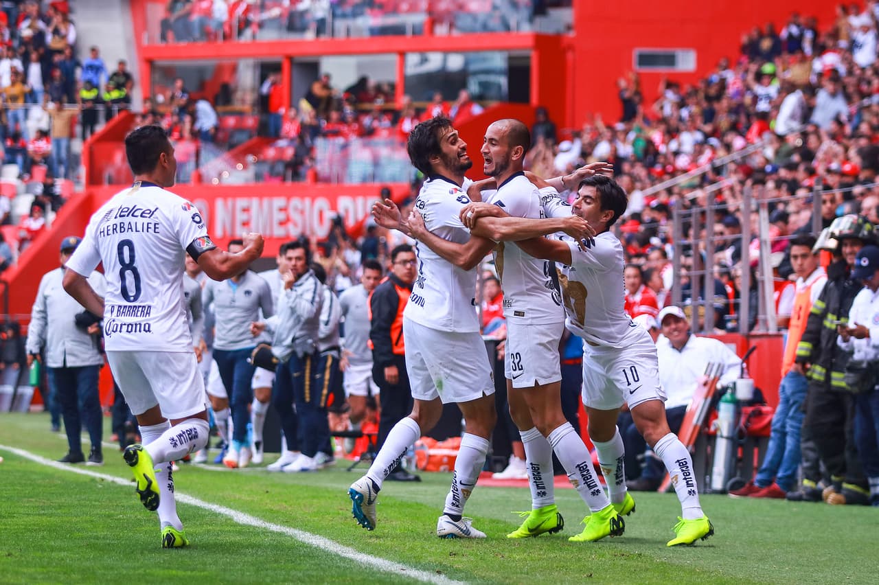 Pumas UNAM logró su tercera victoria consecutiva fuera de casa y con 29 puntos gracias al 1-0 sobre Toluca amarró su lugar en la Liguilla del Apertura 2018.