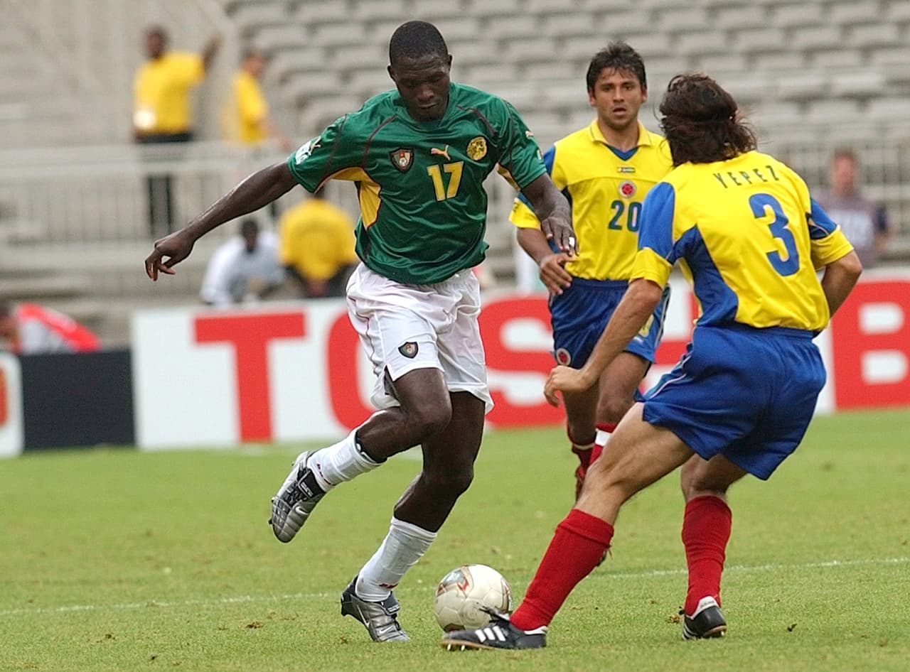El camerunés Marc-Vivien Foé falleció en un partido ante Colombia por la Copa Confederaciones de 2003. Sufrió un paro cardiaco en pleno campo de juego.