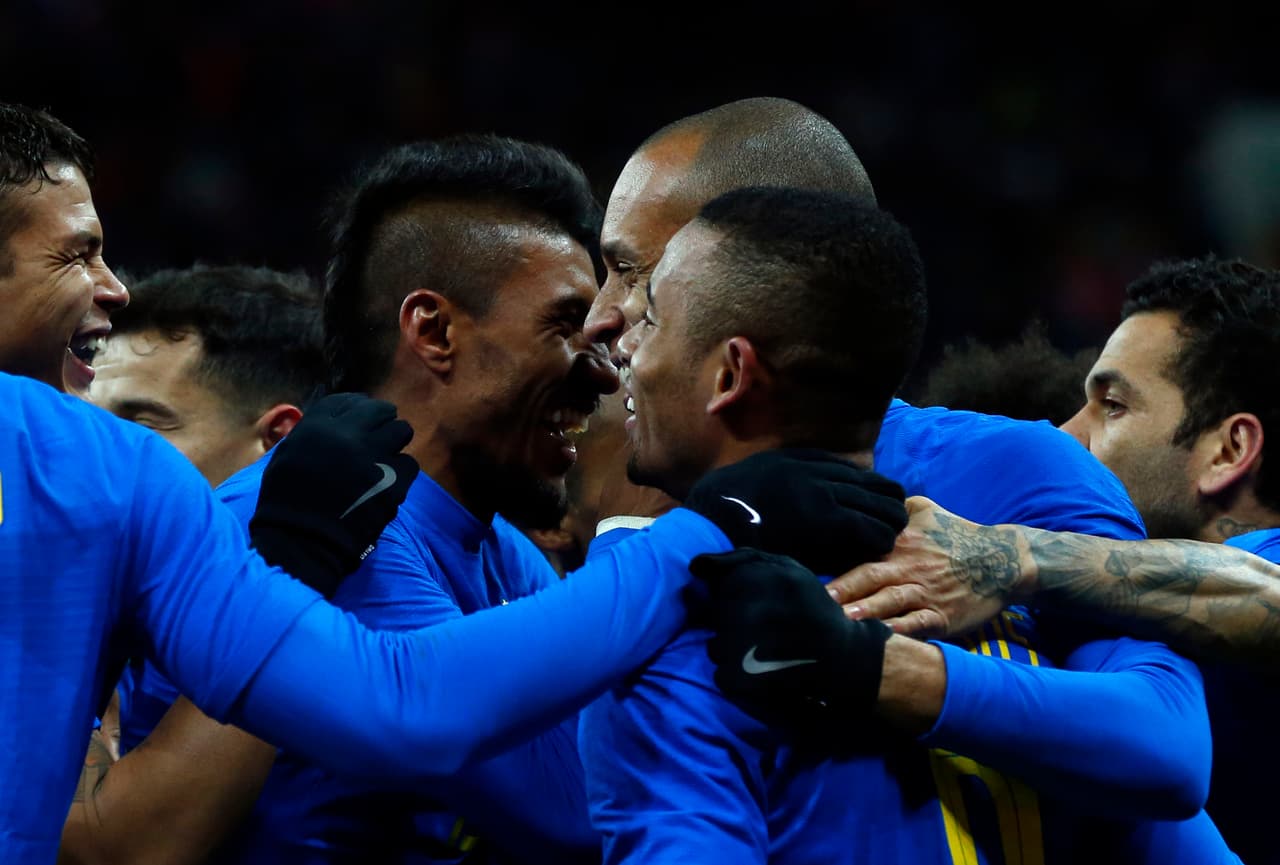 Tras estre tirunfo, el equipo sudamericano jugará ante Alemania el próxiómo martes, en el Olympiastadion Berlin, mientras que Rusia lo hará ante Francia en San Petersburgo.