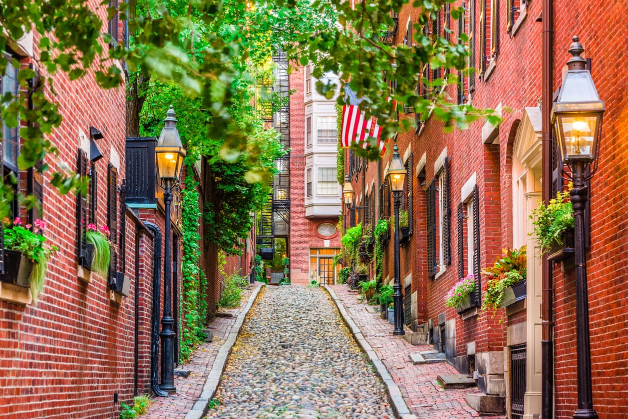 <h3 class="cms-H3-H3">En el puesto #13: Boston, Massachussetts</h3>
<br>
<br>📈Los precios de las casas subieron 14.9% en junio frente al mismo mes del 2021
<br>📈Y subieron 0.6% en junio frente a mayo