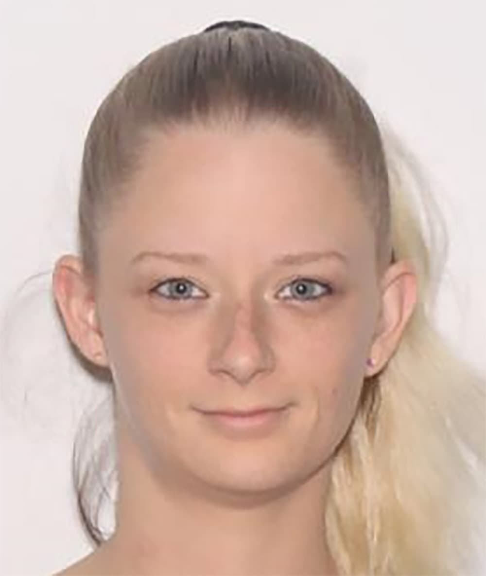 La madre, Ashley Sue Winningham, mide unos 5'5" de altura.