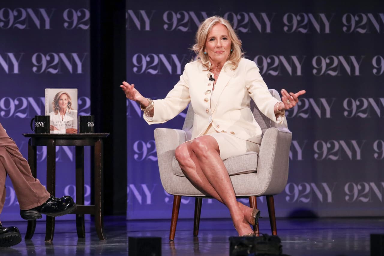 La educadora y ex primera dama de los Estados Unidos, Jill Biden, en conversación en el 92nd Street Y el martes 2 de junio de 2026, en Nueva York. (Foto de Andy Kropa/Invision/AP)