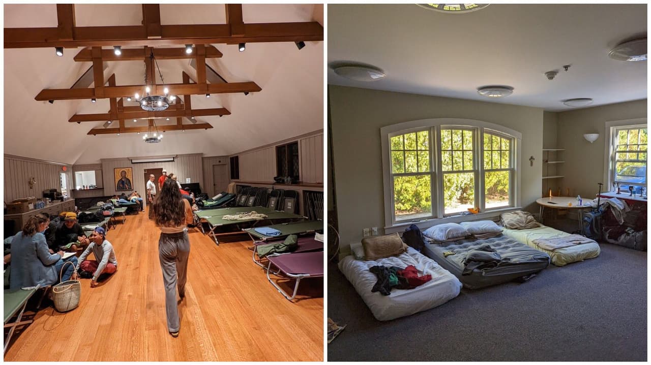 Ahí colocaron colchones para que pudieran dormir desde el miércoles, el primer día cuando llegaron. Dijeron que venían desde Texas.