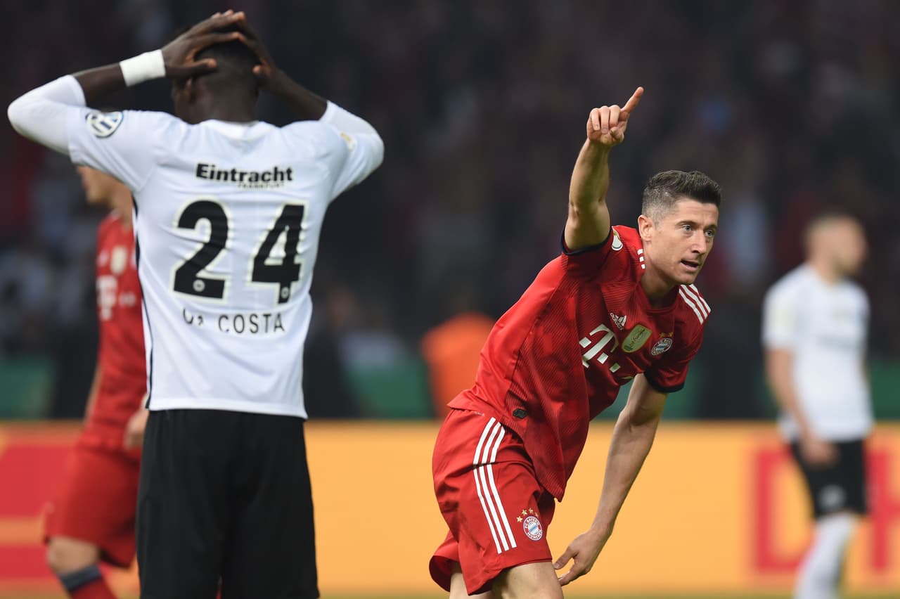 Al minuto 8 del segundo tiempo apareció el goleador polaco Robert Lewandowski para poner el empate.