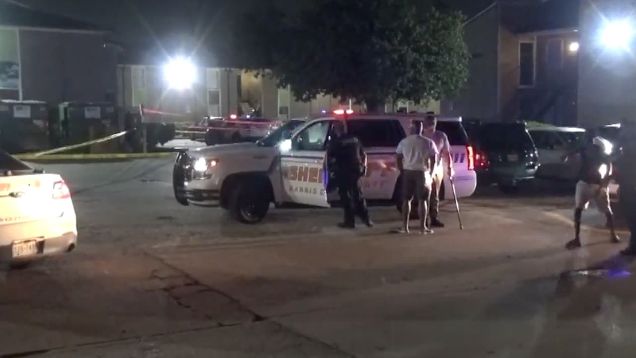 Celebración del 4 de Julio termina con un hispano muerto cuando disparaba contra su propia madre en Houston