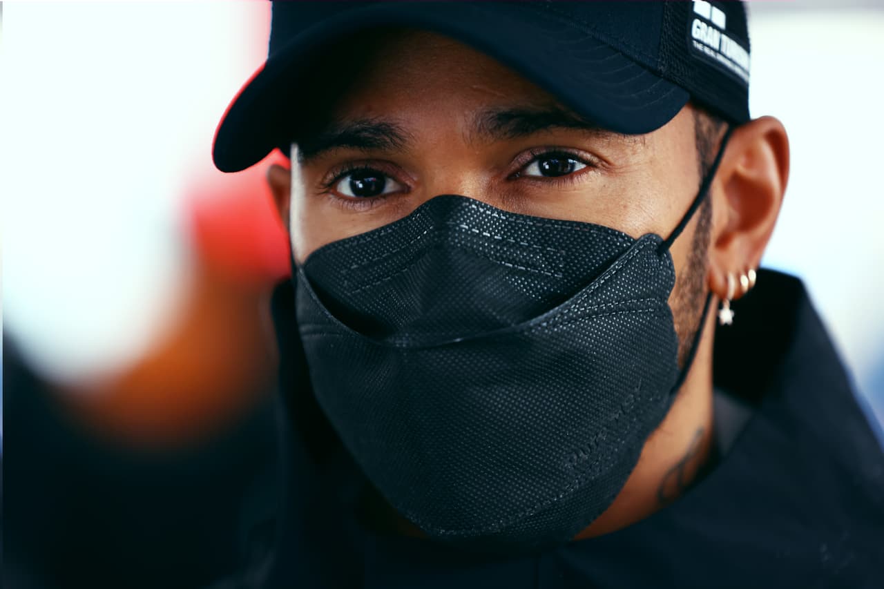Lewis Hamilton confirma interés en la compra del Chelsea