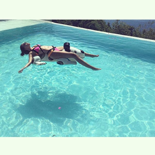 Cada foto que publica en sus redes sociales haría que cualquiera perdiera la cabeza por ella.