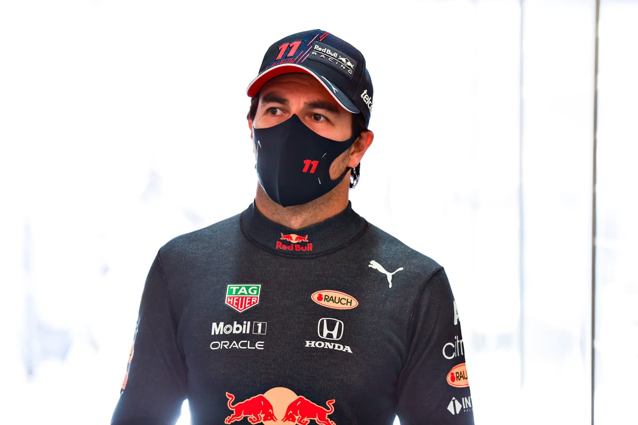 Sergio Pérez: "Me tomó mucho tiempo pasar a Ricciardo"