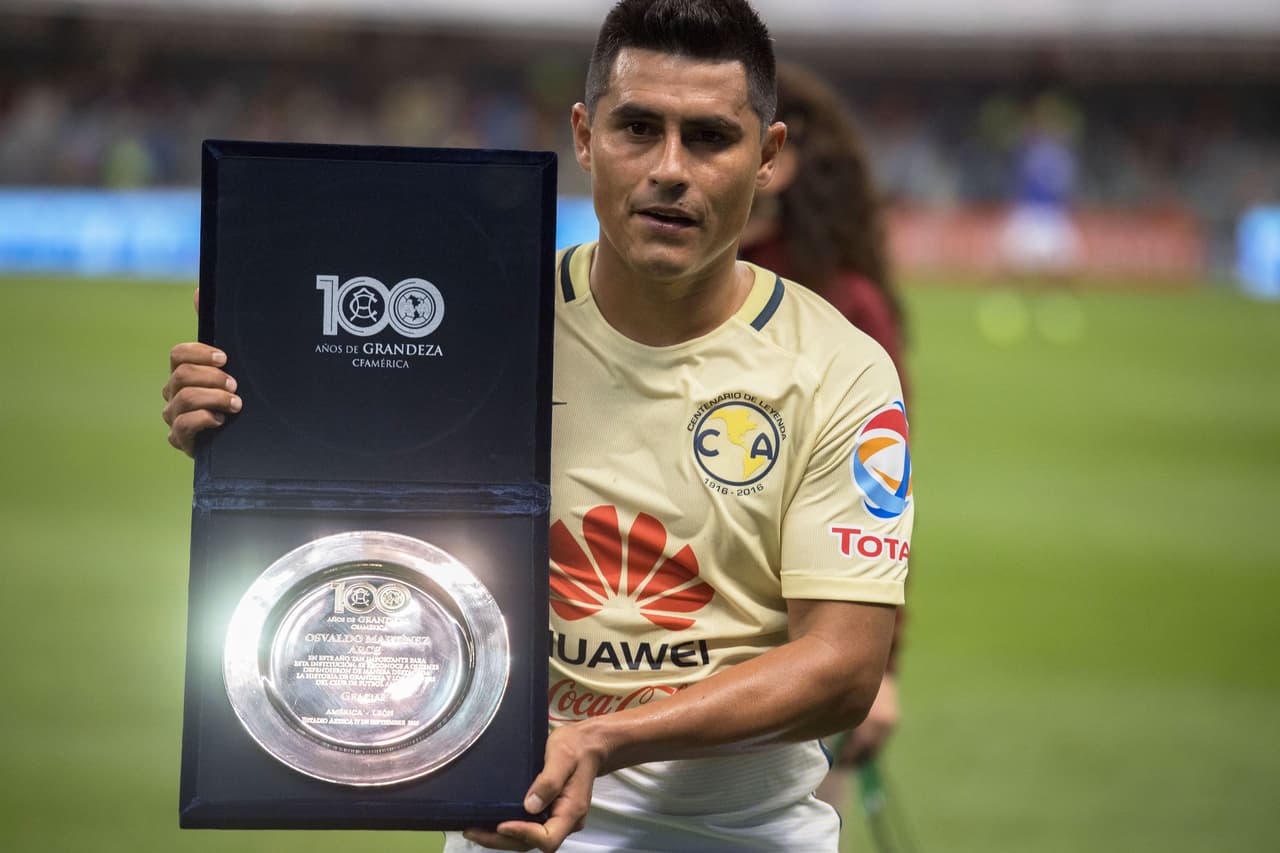 Osvaldo Martínez, mediocampista. Perteneció a las filas del América desde el 2013 hasta 201. Fue bicampeón de Primera División y bicampeón de Liga de Campeones de la Concacaf.