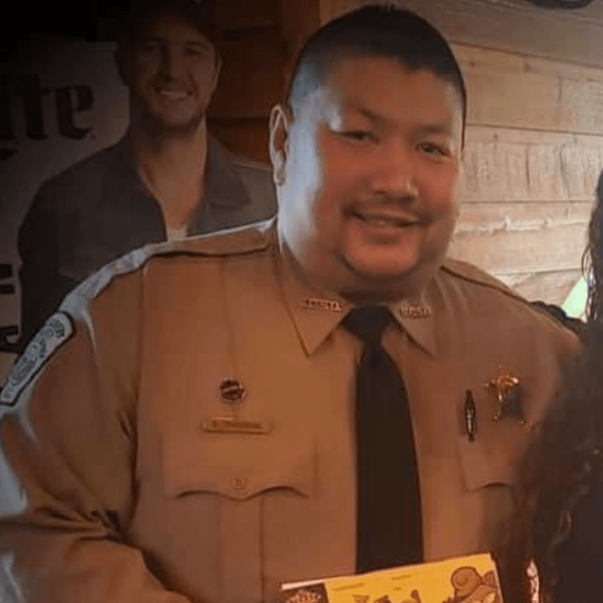 También fue reconocido por su trabajo como un "Top Cop".