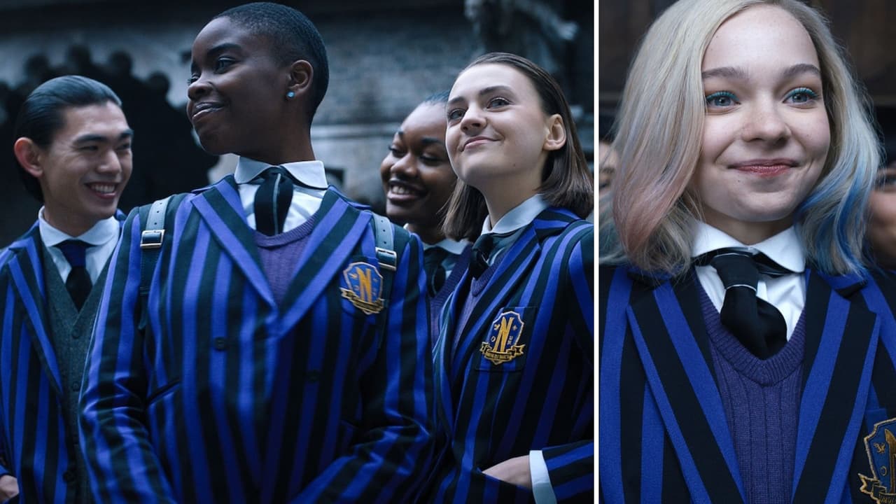 El uniforme en 'Wednesday' no es azul, viste mal: éste es su color real