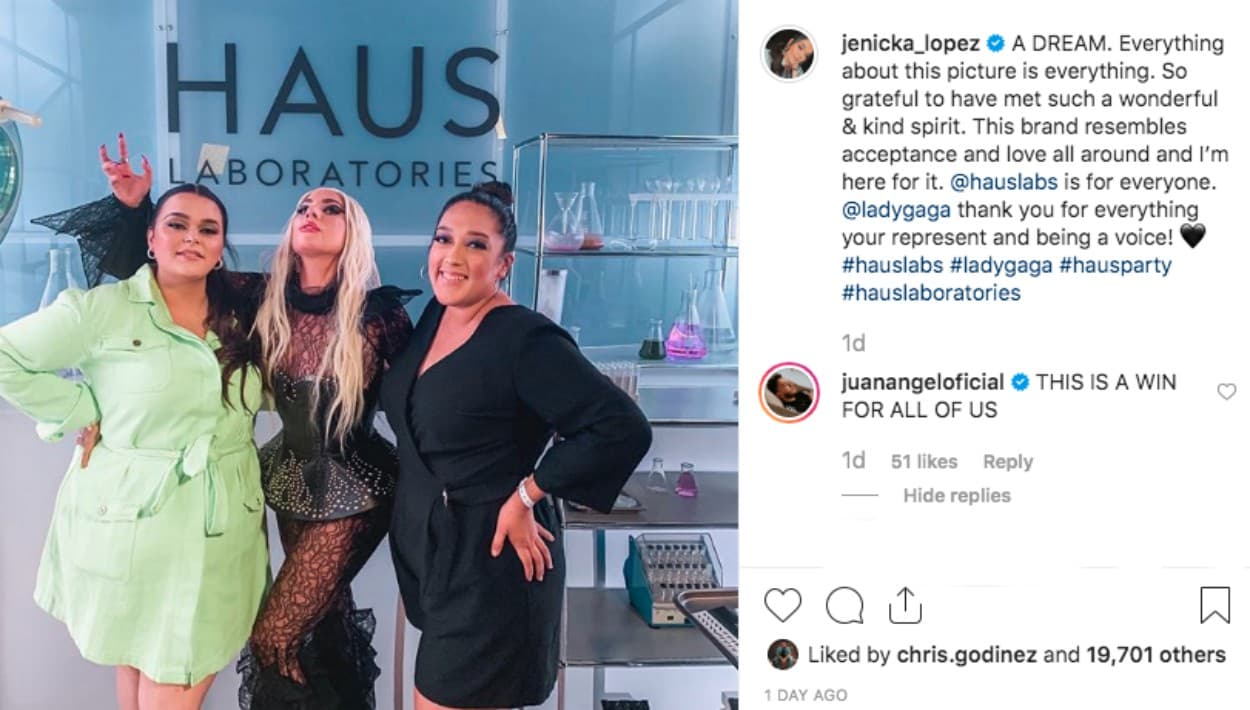 Junto a su inseparable amiga Elissa, Jenicka López tuvo la oportunidad de conocer a Lady Gaga. "Un sueño. Todo en esta foto es todo. Muy agradecida de haber conocido a un ser tan maravilloso y bueno. Esta marca (Haus) refleja aceptación y amor por todas partes y estoy aquí.
<b>Lady Gaga, gracias por todo lo que representas</b> y por ser una voz", escribió la menor de las hermanas de Chiquis Rivera.