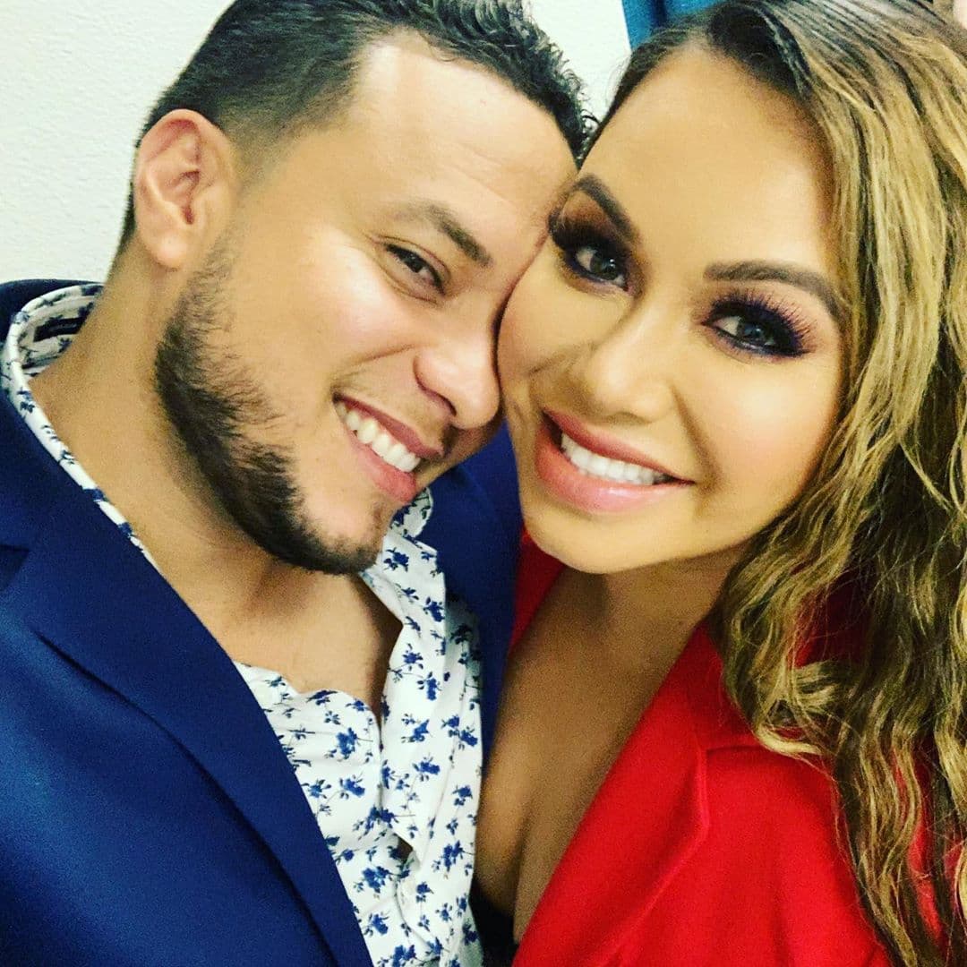 Incluso, dentro de su mensaje podría haber una explicación indirecta sobre la razón de su distanciamiento con su aún esposo.