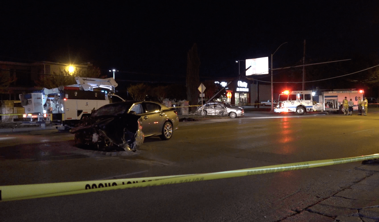 A la escena se personaron unidades de FWPD y FWFD.