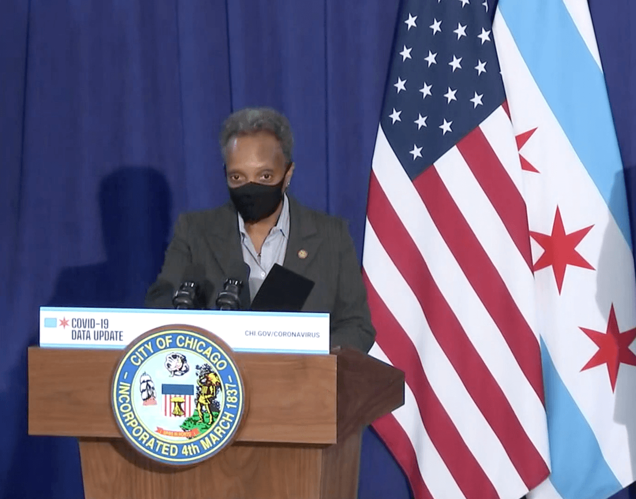La alcaldesa de Chicago advierte que la ciudad podría volver a la fase 3