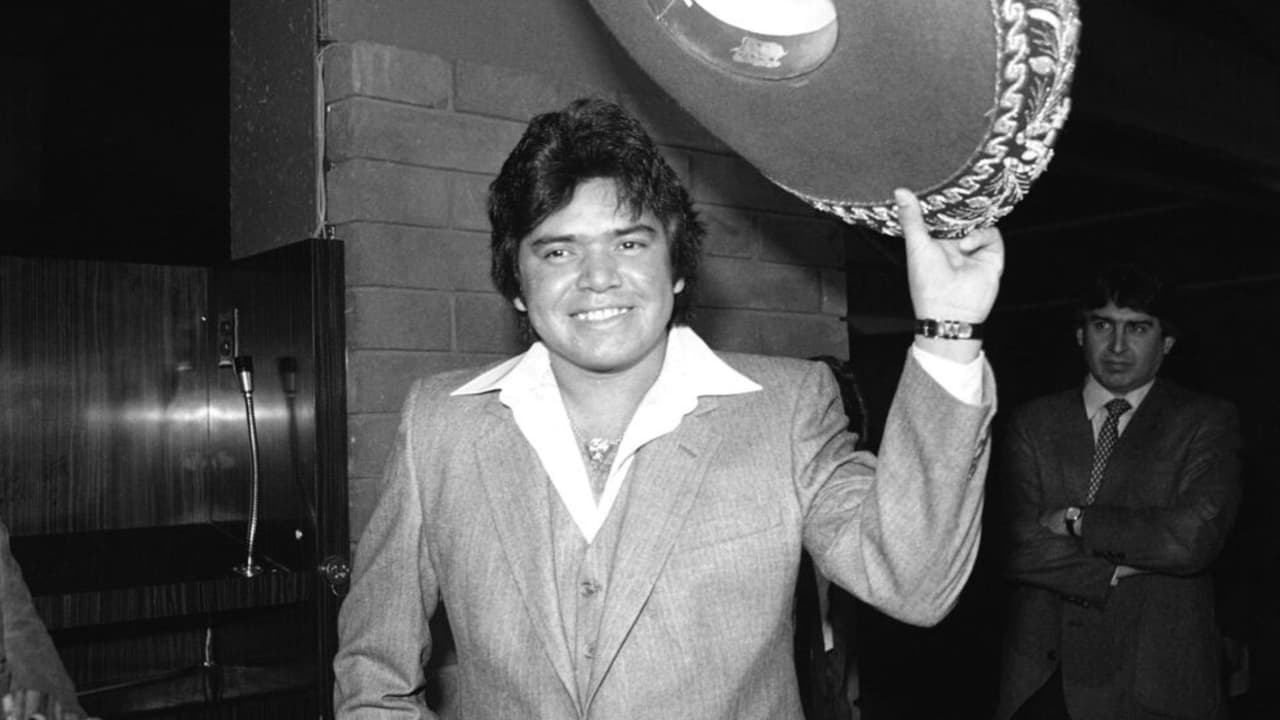 2. En 1979, el mexicano fue visto por los scouts de los Dodgers, y tras conquistarlos no tardaron en comprar su pase por solo $120,000 dólares.