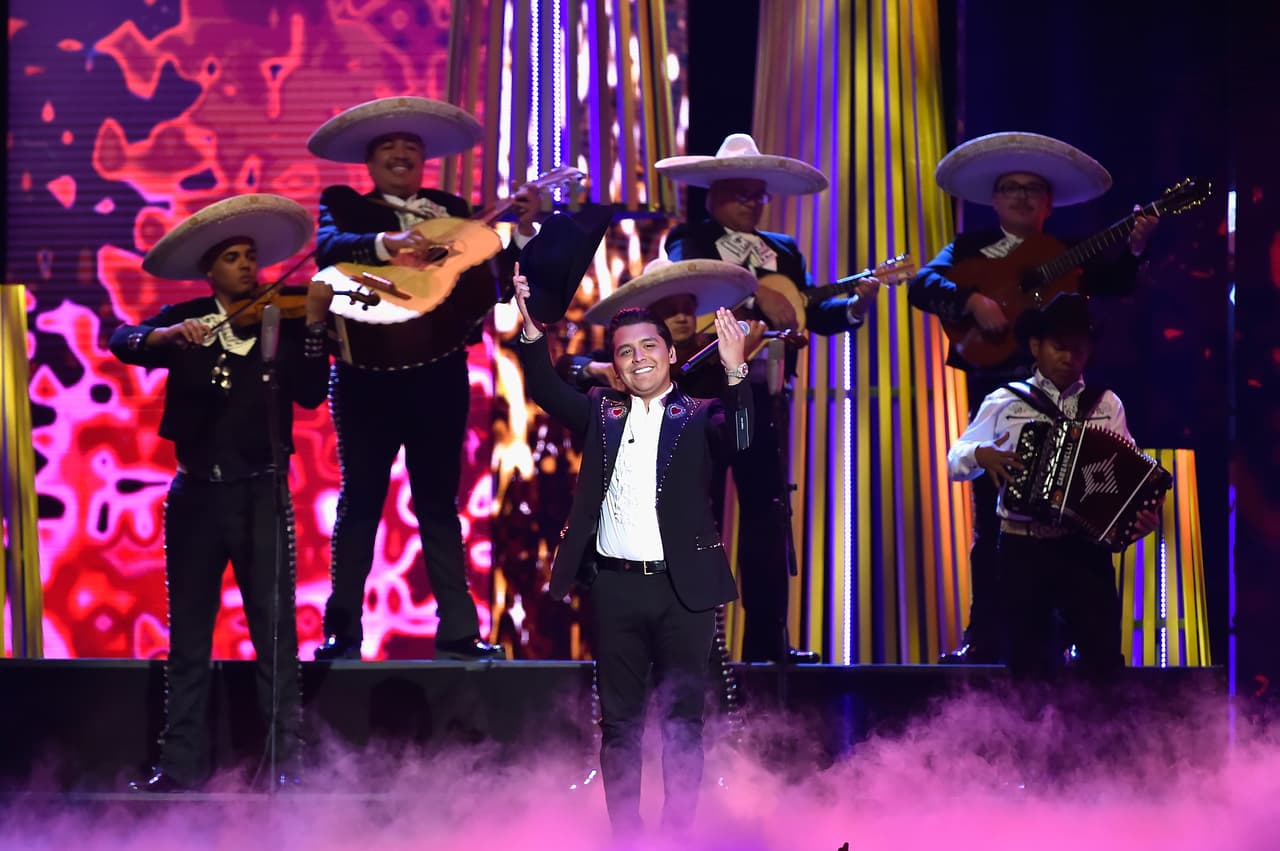 Christian Nodal fue reconocido por la Academia Latina de la Grabación con tres nominaciones: Mejor Nuevo Artista, Mejor Álbum de Música Ranchera/ Mariachi, por el disco 'Me dejé llevar', y Mejor Canción Regional Mexicana, por la canción 'Probablemente'.
<br>