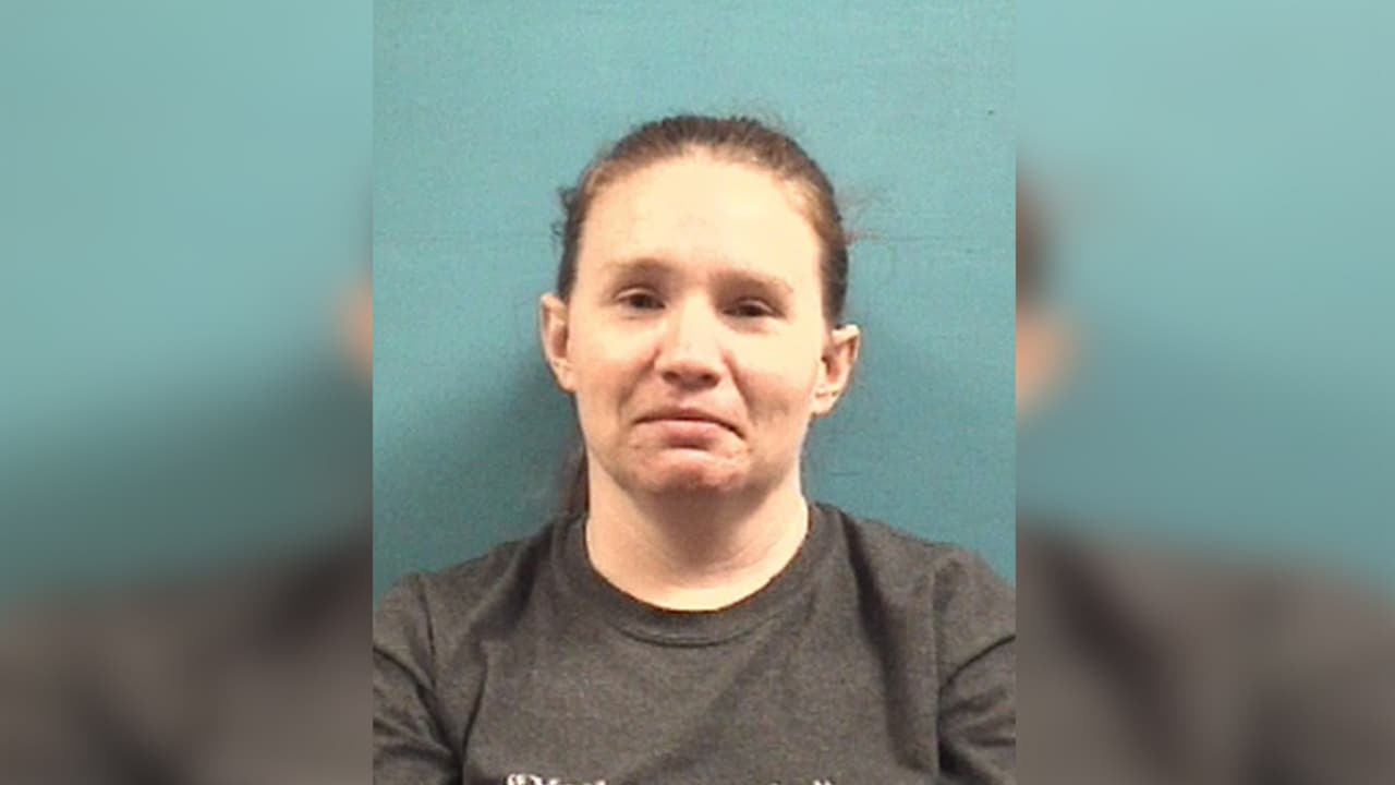 Inventa hermana gemela con autismo, contrata cuidadora e intenta agredirla sexualmente