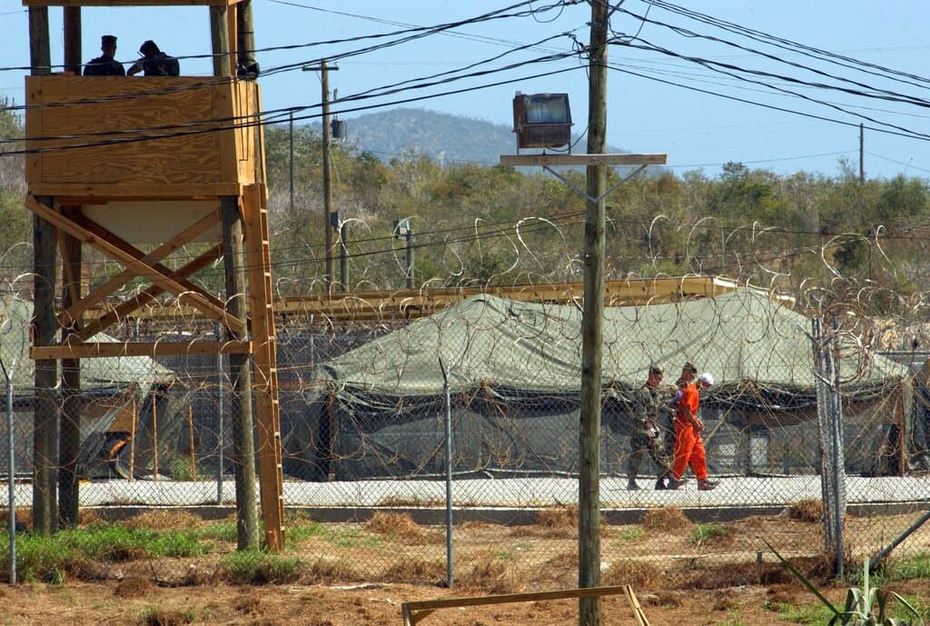 En medio de demandas, EEUU devuelve a inmigrantes de Guantánamo a un centro de detención en Louisiana