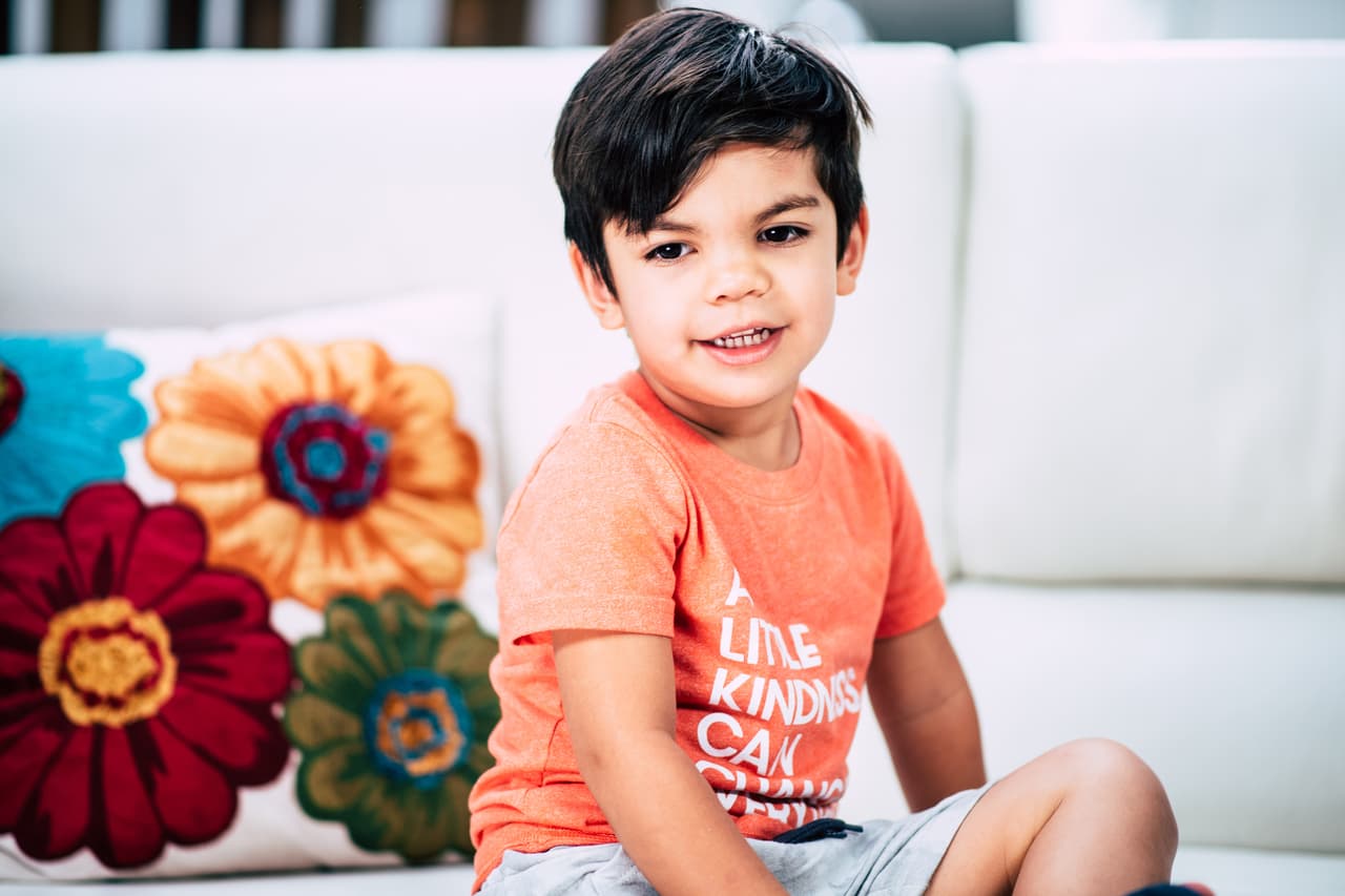 También sabe posar como una pequeña estrella.