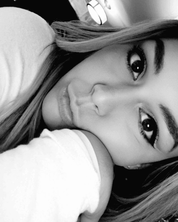 "Diría que lo más que predomina en mi closet son los 'bodysuits' y muchas 't-shirts'".