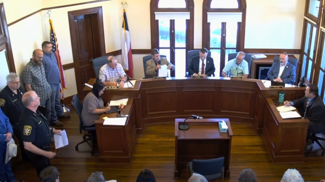 El sheriff Cary Mellema defendió la colaboración del condado Wise con ICE durante la reunión del 27 de julio.