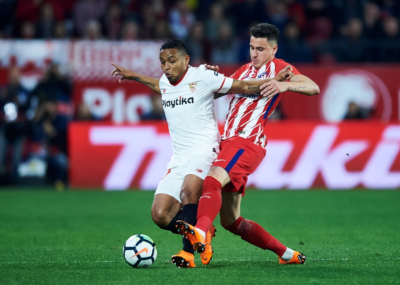 Los andaluces meterían dos goles por conducto de Sarabia y Nolito.