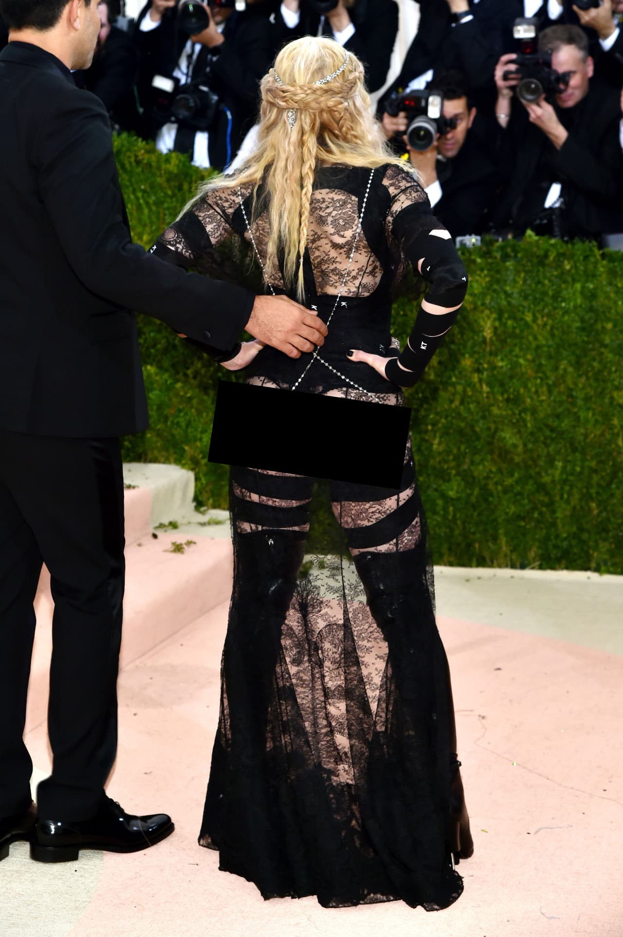 ¡Pero dejó el suyo a la vista!