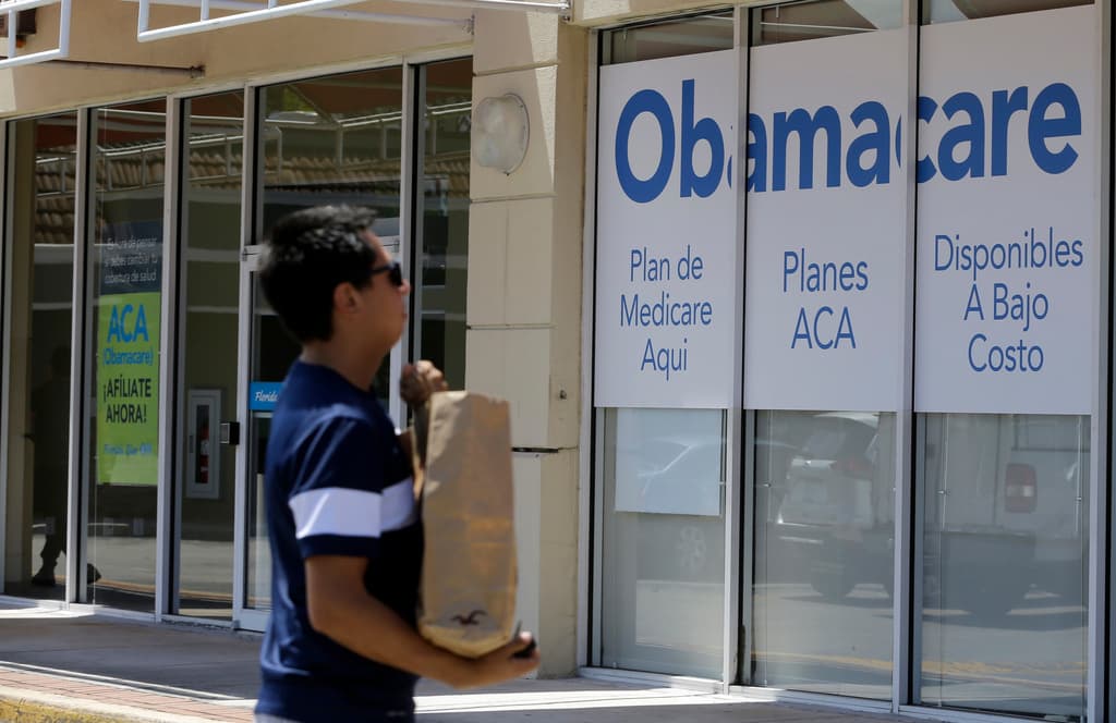 La administración Trump expulsa a 750,000 personas de Obamacare bajo acusaciones de fraude