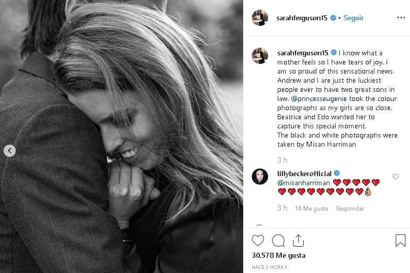 La exesposa del duque de York compartió fotos de la pareja en blanco y negro tomadas por el fotógrafo Misan Harriman.
<br>