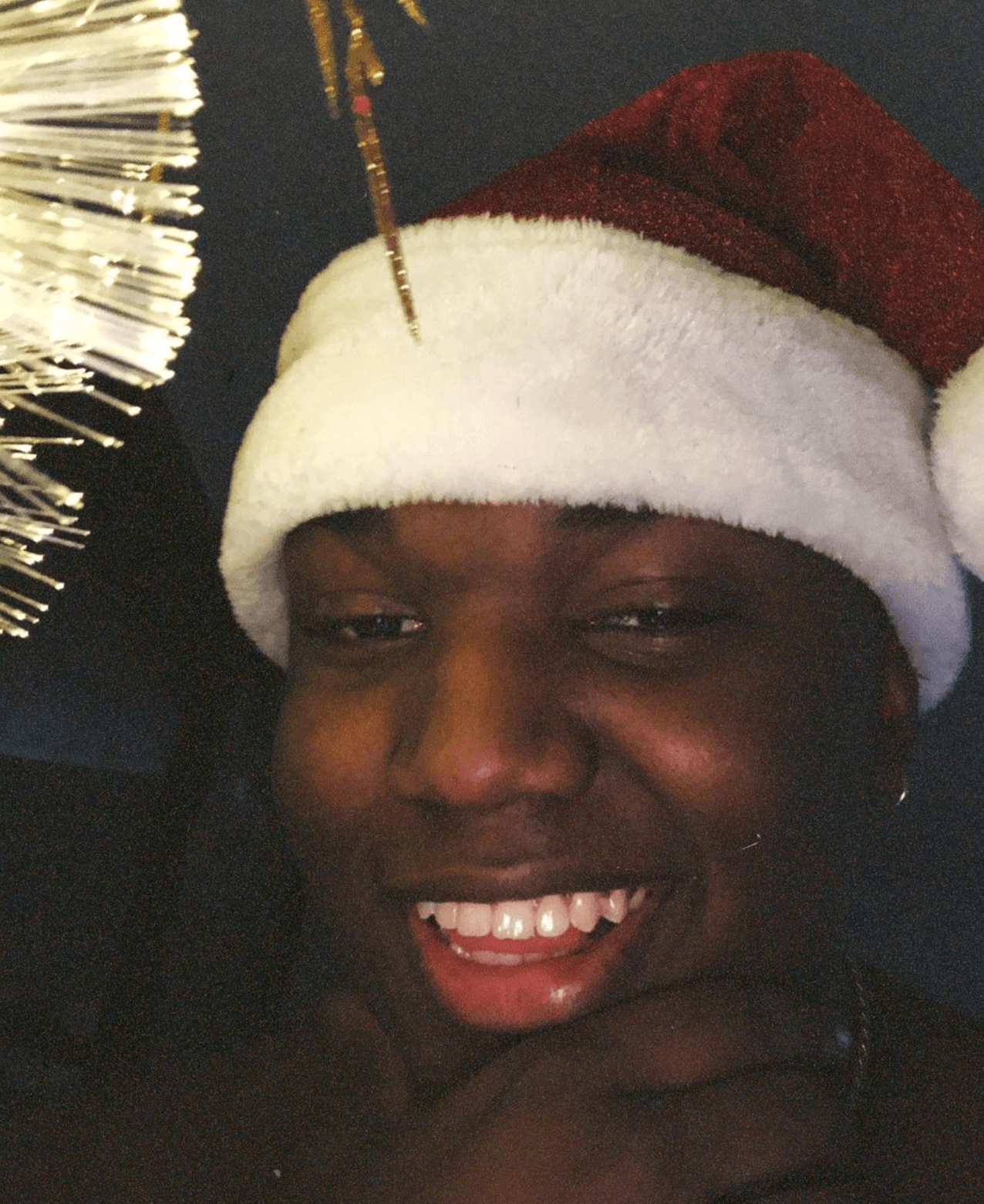 Moffa posteó en su Instagram varios videos en discotecas donde los asistentes cantan y disfrutan de la canción.