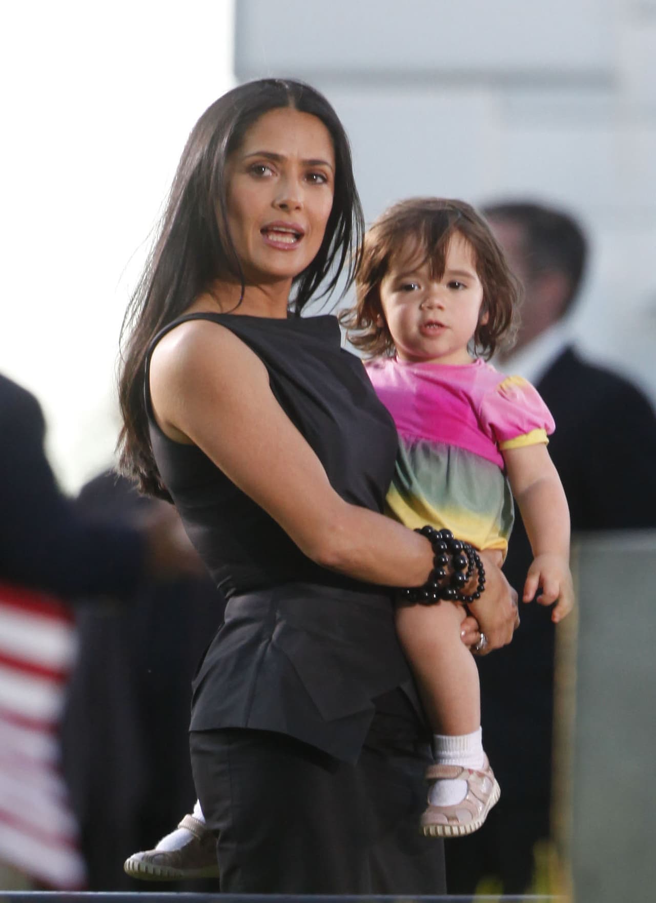 Desde que era una bebé, Valentina ha permanecido al lado de sus padres en todo momento.