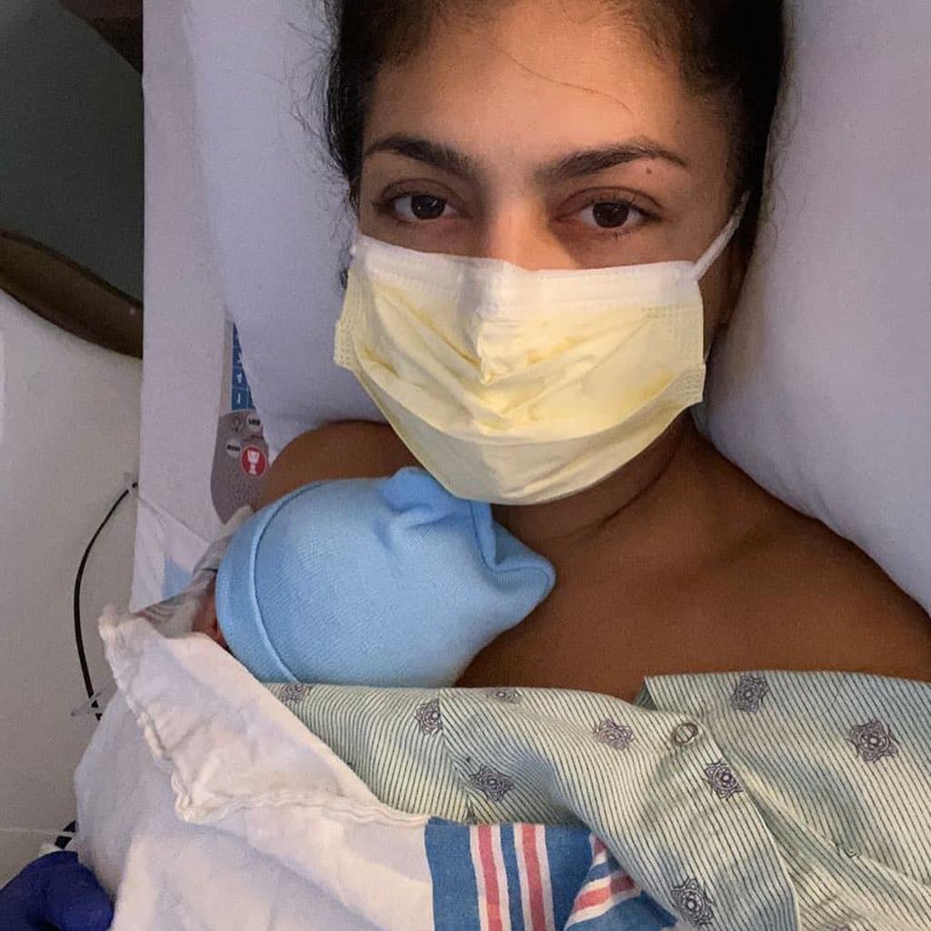 El 5 de septiembre, Carlos y Vanessa se convirtieron en padres de baby Calderón.