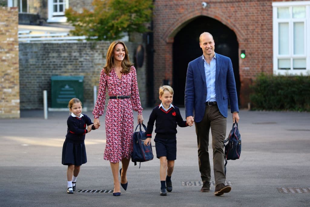 Duques de Cambridge con sus hijos