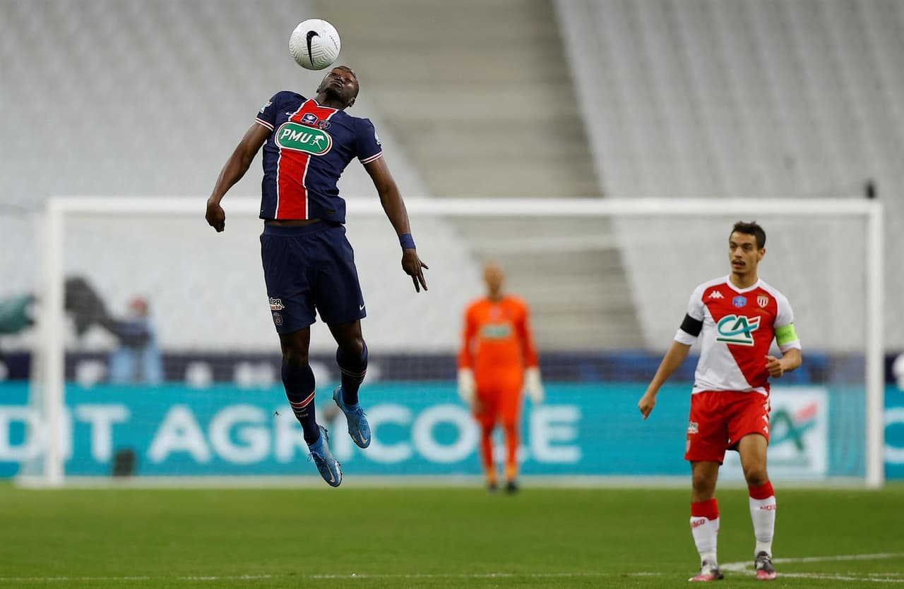 Paris Saint-Germain queda campeón de la Copa de Francia tras derrotar 2-0 al AS Monaco. Mauro Icardi ponía el primer tanto para la escuadra parisina al minuto 19, pero ya entrado el segundo tiempo, Kylian Mbappé sentenció el partido al minuto 81. El PSG suma su séptimo título.