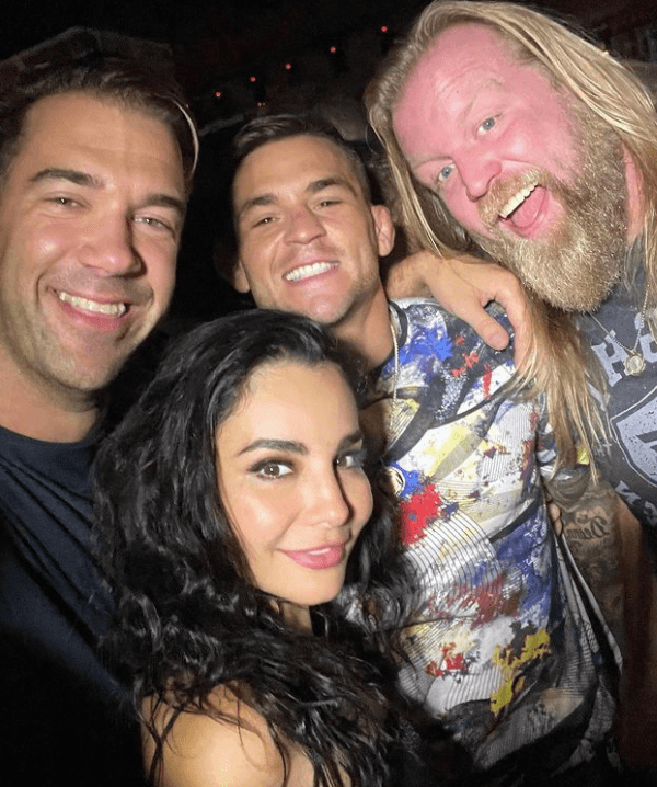 Martha confesó que no le da miedo la posibilidad de no encontrar pareja, más bien le teme a no tener hijos, pues quiere dos: una niña y un niño, o dos niñas. Actualmente,
<a href="https://www.univision.com/famosos/actriz-martha-higareda-revela-que-vivio-un-episodio-de-acoso-que-paro-en-seco-pese-a-que-la-amenazaron-fotos">la artista</a> sale con el escritor y empresario Lewis Howes.