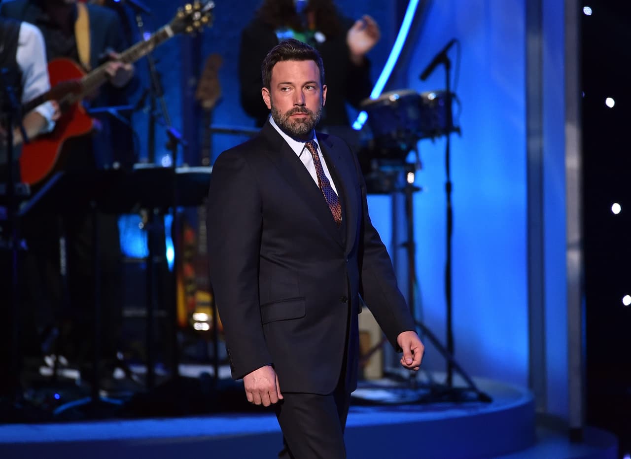 La estrella de cine no negó haber tenido un amorío con la nana, aunque tampoco lo confirmó.