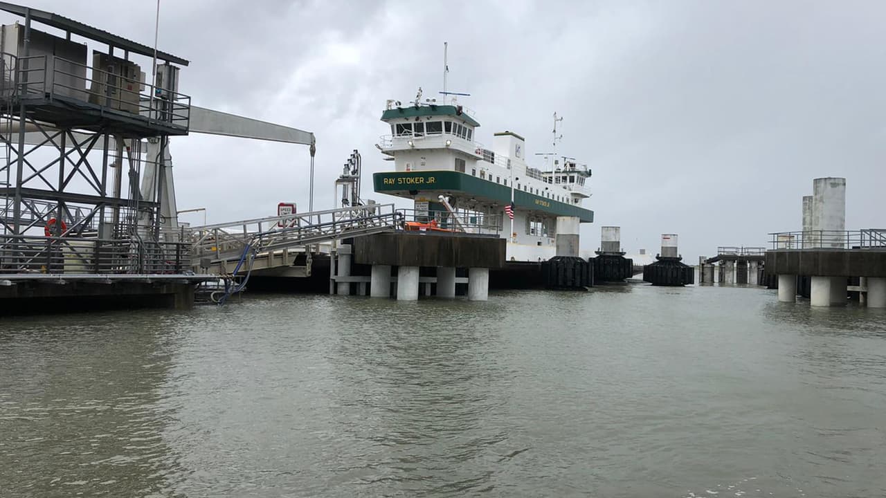 Depresión tropical Beta: Reabrirán ferry de Galveston mientras las condiciones del clima lo permitan